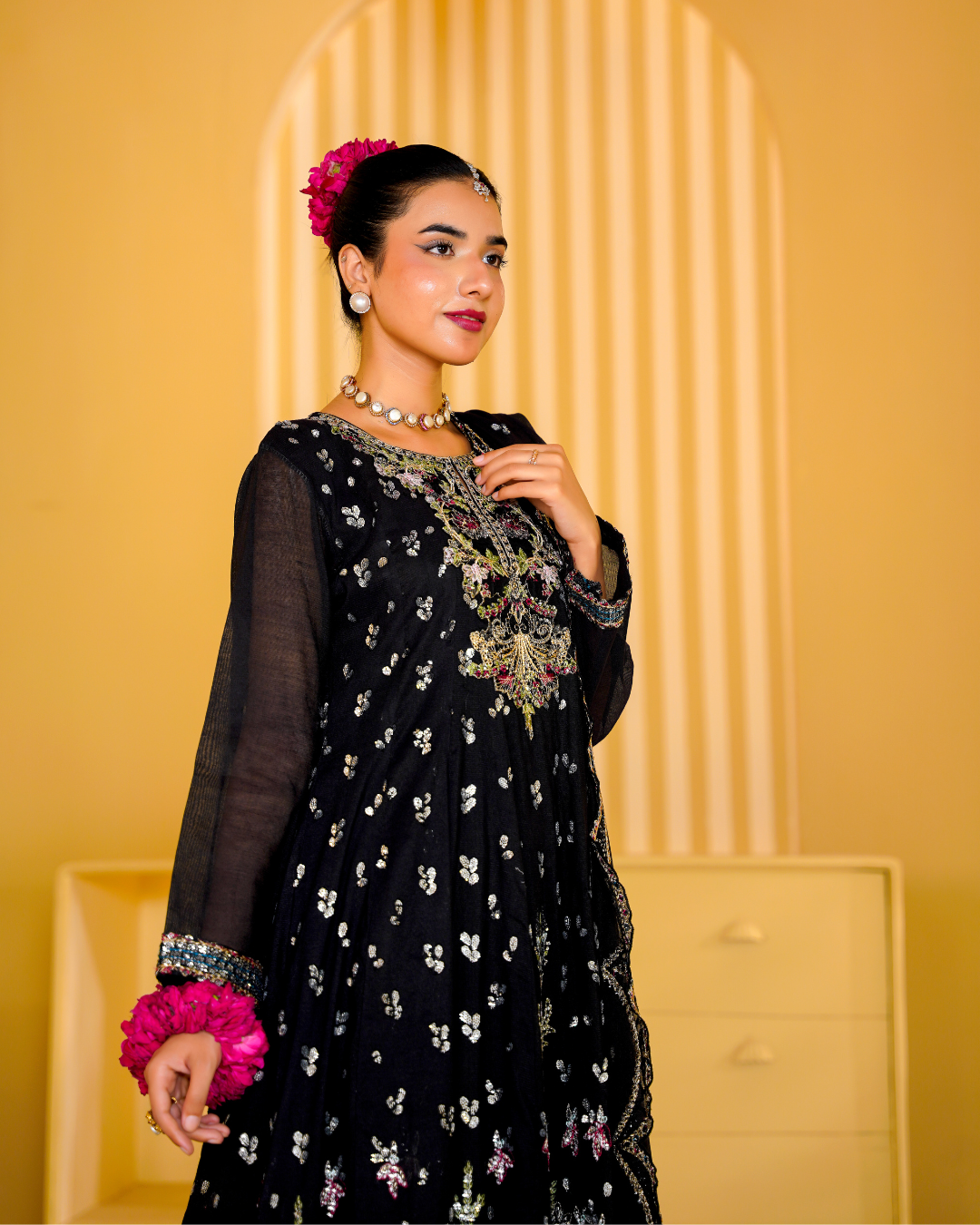 ELARA BLACK