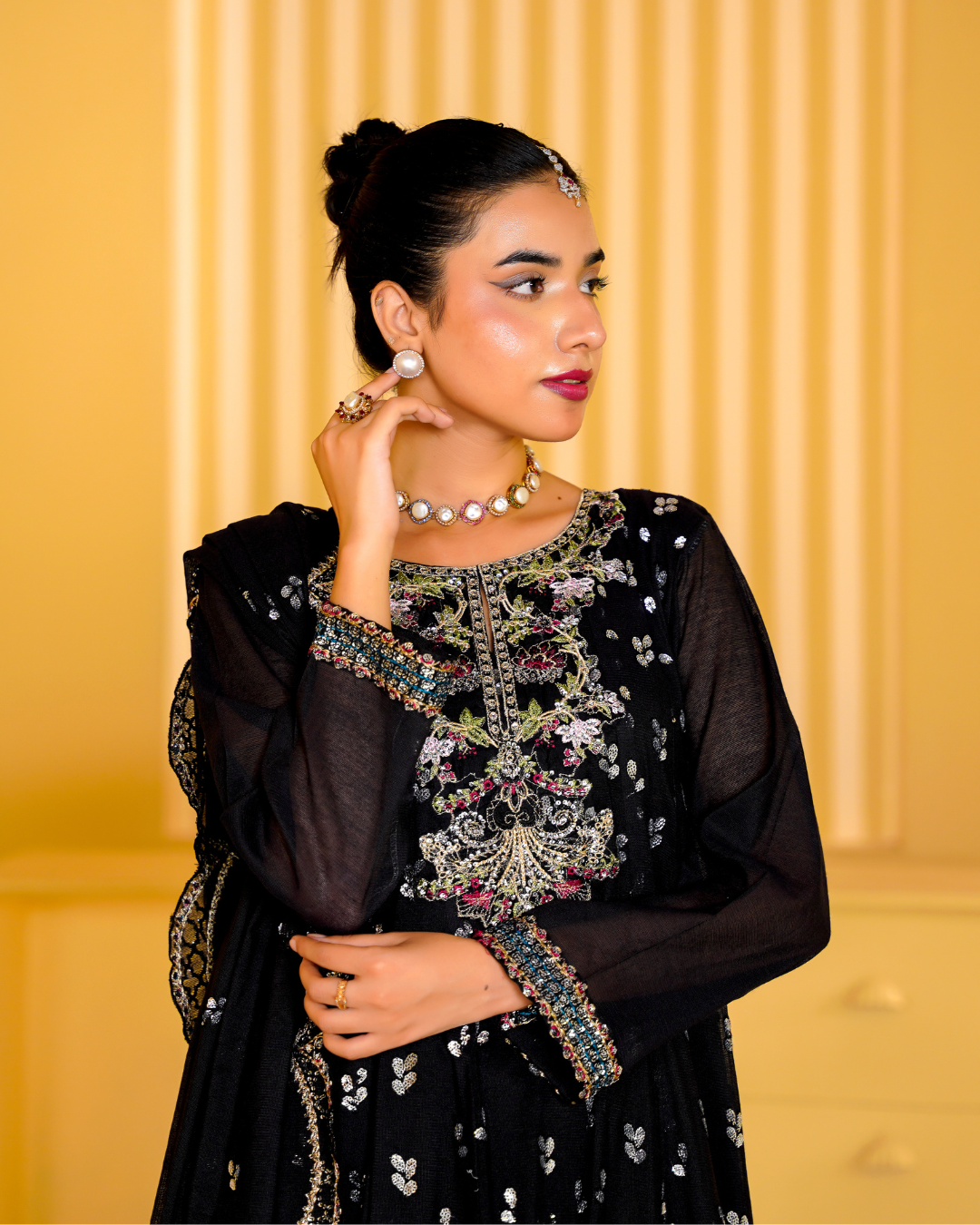 ELARA BLACK