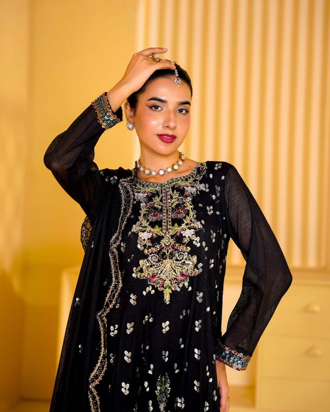 ELARA BLACK